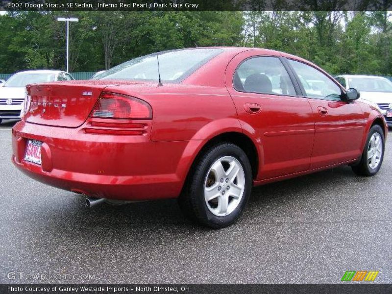Inferno Red Pearl / Dark Slate Gray 2002 Dodge Stratus SE Sedan