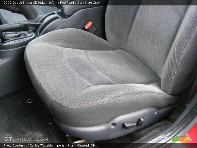 Inferno Red Pearl / Dark Slate Gray 2002 Dodge Stratus SE Sedan