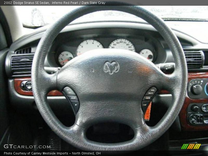 Inferno Red Pearl / Dark Slate Gray 2002 Dodge Stratus SE Sedan