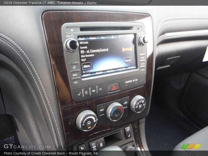 Tungsten Metallic / Ebony 2016 Chevrolet Traverse LT AWD