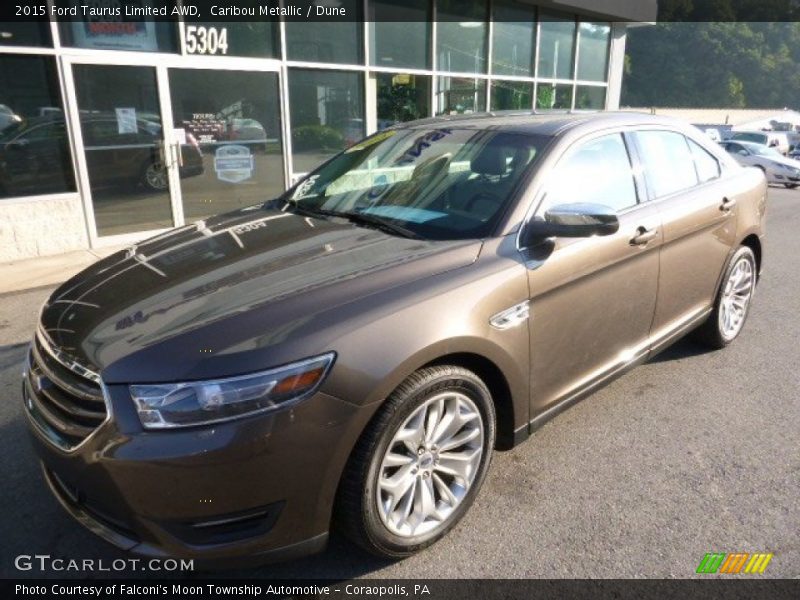 Front 3/4 View of 2015 Taurus Limited AWD