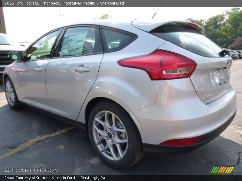 Ingot Silver Metallic / Charcoal Black 2015 Ford Focus SE Hatchback