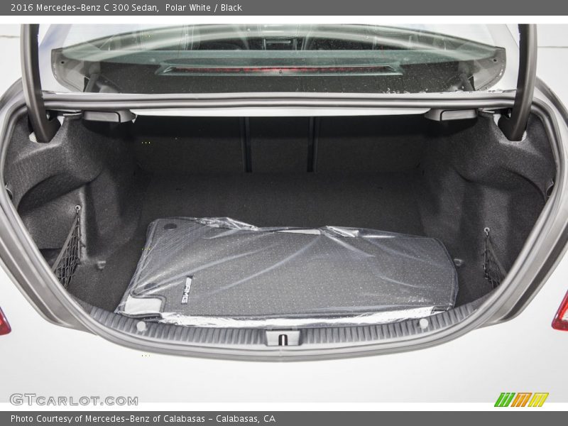  2016 C 300 Sedan Trunk
