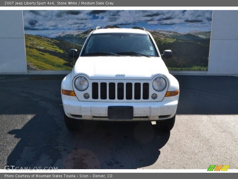 Stone White / Medium Slate Gray 2007 Jeep Liberty Sport 4x4