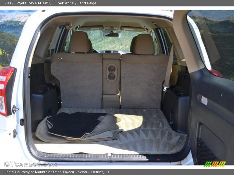 Super White / Sand Beige 2012 Toyota RAV4 I4 4WD