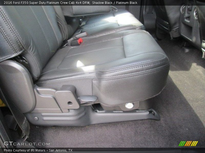 Front Seat of 2016 F350 Super Duty Platinum Crew Cab 4x4 DRW