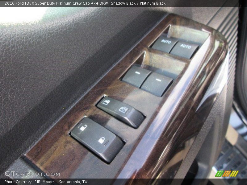Controls of 2016 F350 Super Duty Platinum Crew Cab 4x4 DRW
