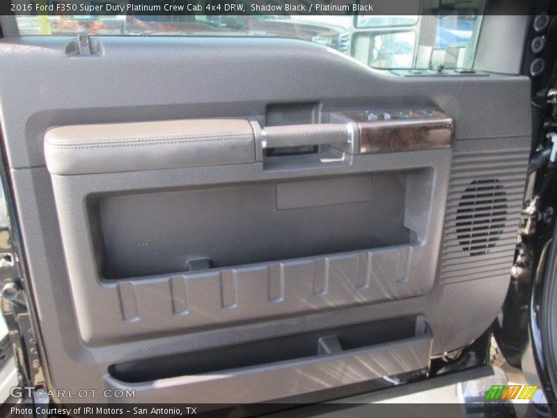 Door Panel of 2016 F350 Super Duty Platinum Crew Cab 4x4 DRW