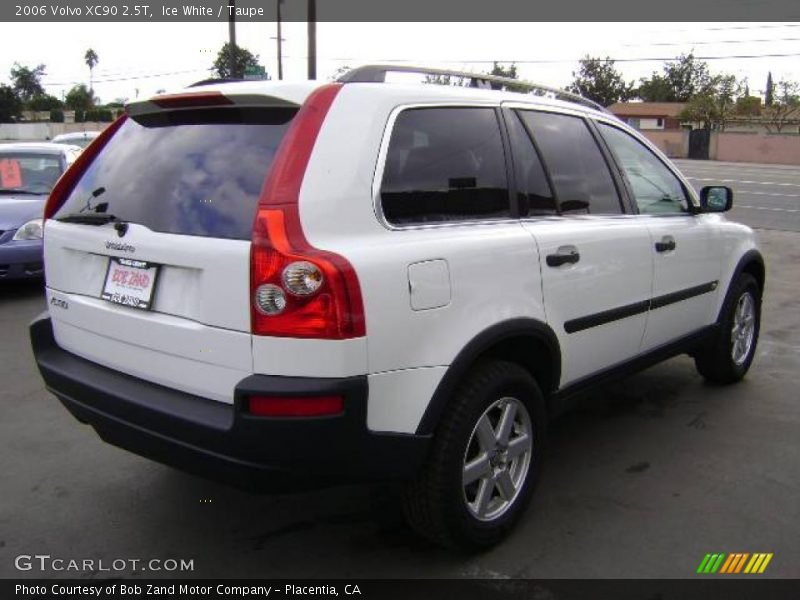 Ice White / Taupe 2006 Volvo XC90 2.5T