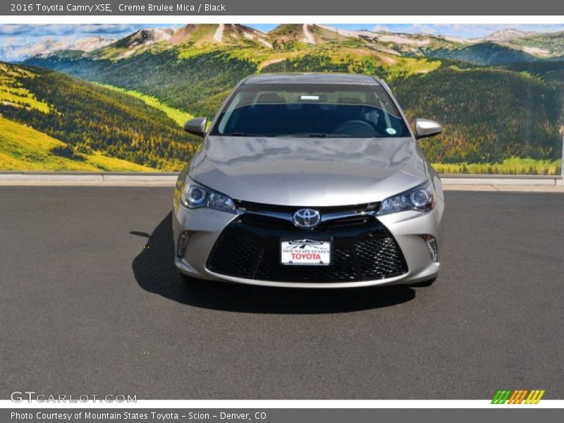 Creme Brulee Mica / Black 2016 Toyota Camry XSE