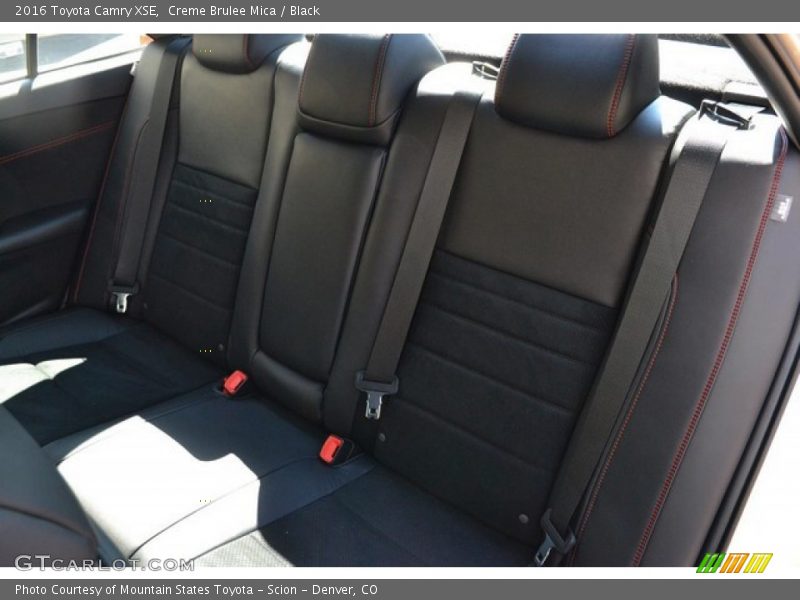 Creme Brulee Mica / Black 2016 Toyota Camry XSE
