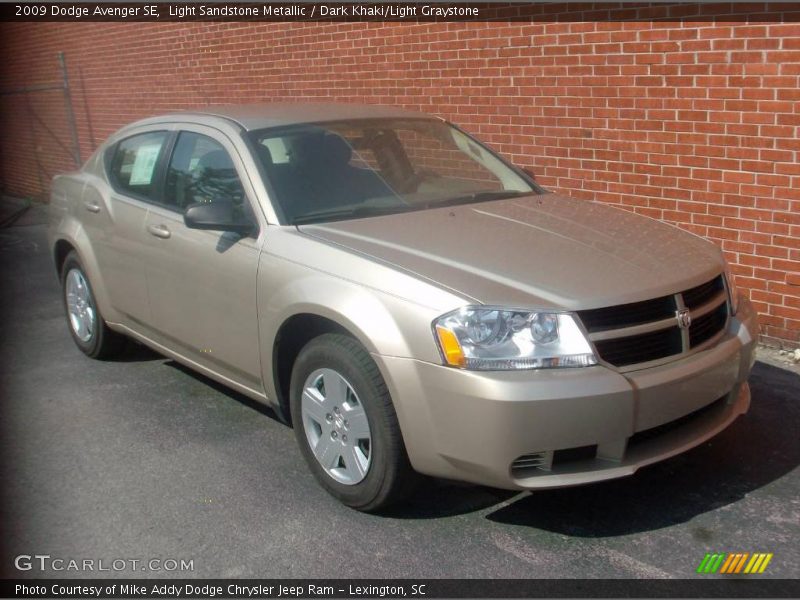 Light Sandstone Metallic / Dark Khaki/Light Graystone 2009 Dodge Avenger SE