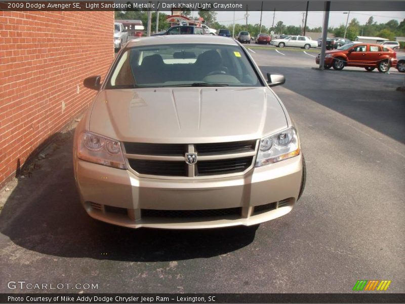 Light Sandstone Metallic / Dark Khaki/Light Graystone 2009 Dodge Avenger SE
