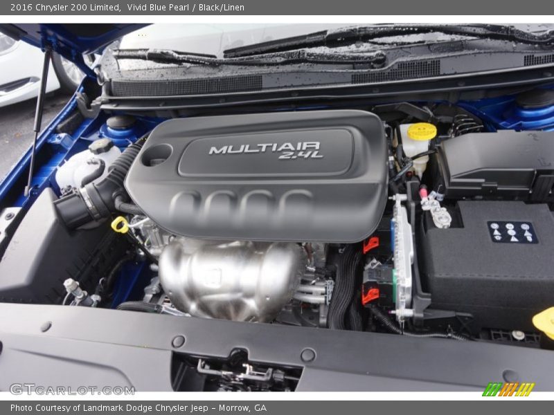 Vivid Blue Pearl / Black/Linen 2016 Chrysler 200 Limited