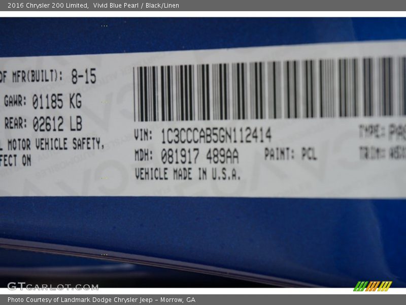 Vivid Blue Pearl / Black/Linen 2016 Chrysler 200 Limited