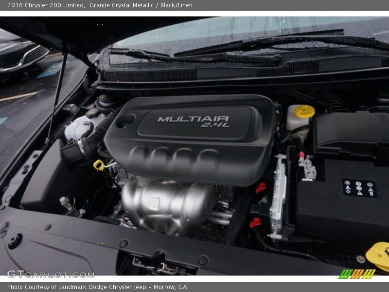Granite Crystal Metallic / Black/Linen 2016 Chrysler 200 Limited