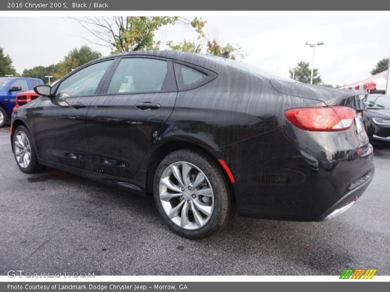 Black / Black 2016 Chrysler 200 S