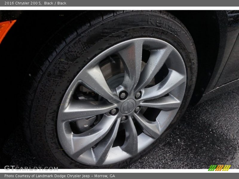 Black / Black 2016 Chrysler 200 S
