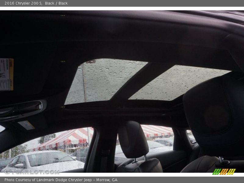 Black / Black 2016 Chrysler 200 S