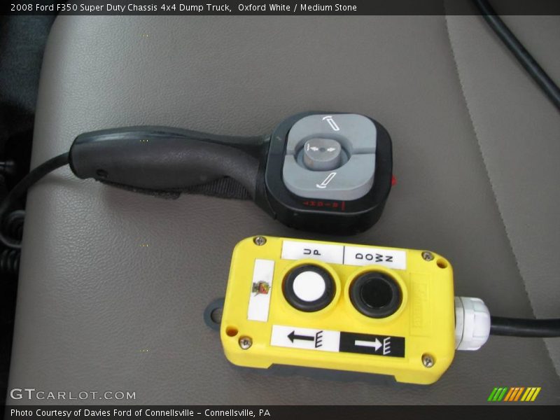 Oxford White / Medium Stone 2008 Ford F350 Super Duty Chassis 4x4 Dump Truck