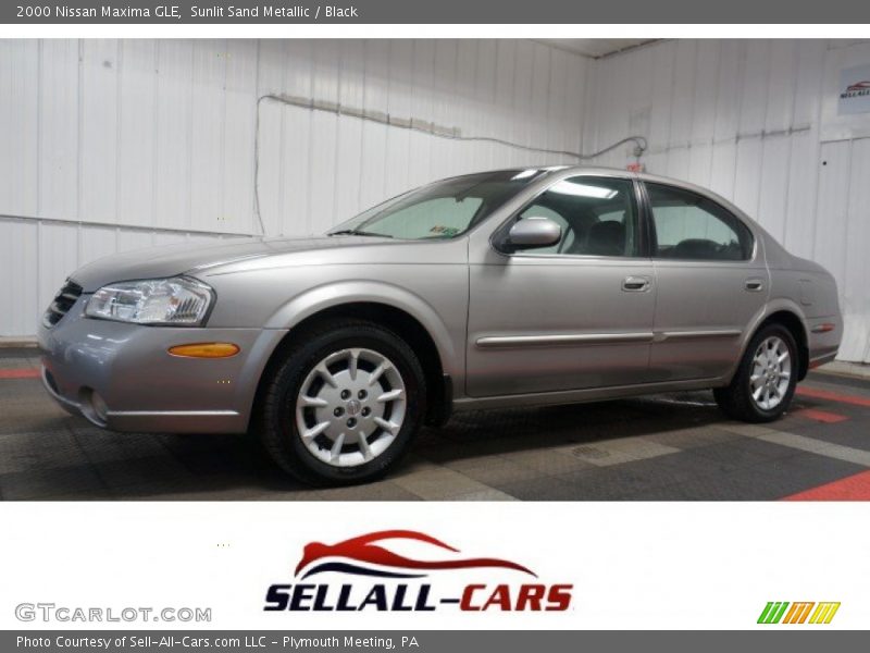 Sunlit Sand Metallic / Black 2000 Nissan Maxima GLE