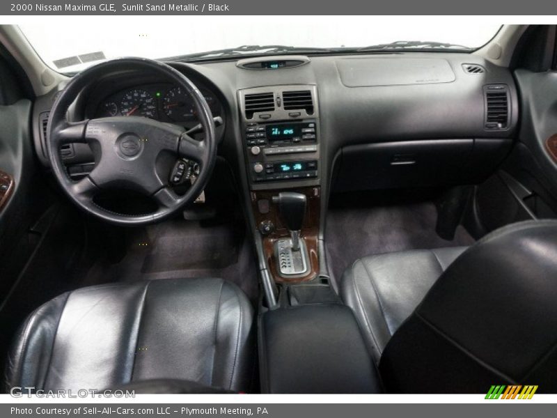Sunlit Sand Metallic / Black 2000 Nissan Maxima GLE