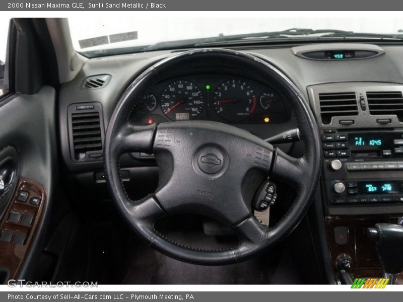 Sunlit Sand Metallic / Black 2000 Nissan Maxima GLE