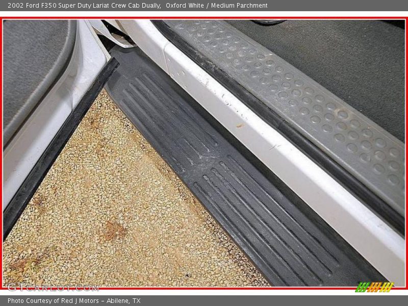 Oxford White / Medium Parchment 2002 Ford F350 Super Duty Lariat Crew Cab Dually
