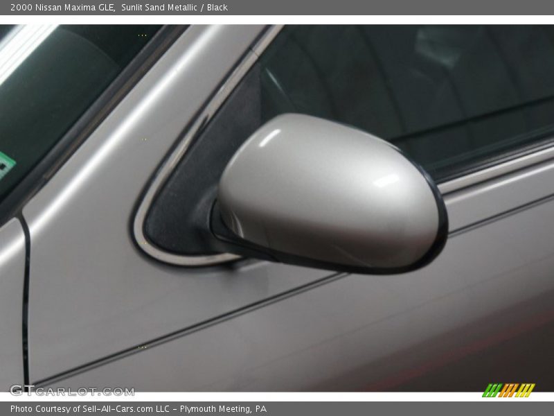 Sunlit Sand Metallic / Black 2000 Nissan Maxima GLE