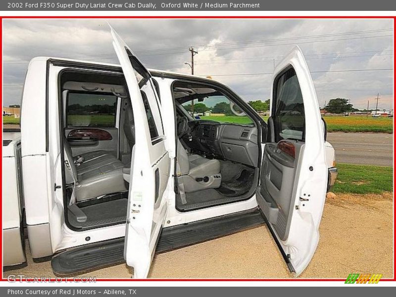Oxford White / Medium Parchment 2002 Ford F350 Super Duty Lariat Crew Cab Dually