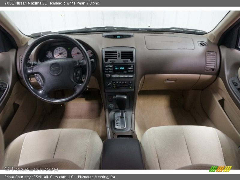 Icelandic White Pearl / Blond 2001 Nissan Maxima SE