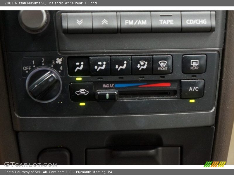 Icelandic White Pearl / Blond 2001 Nissan Maxima SE