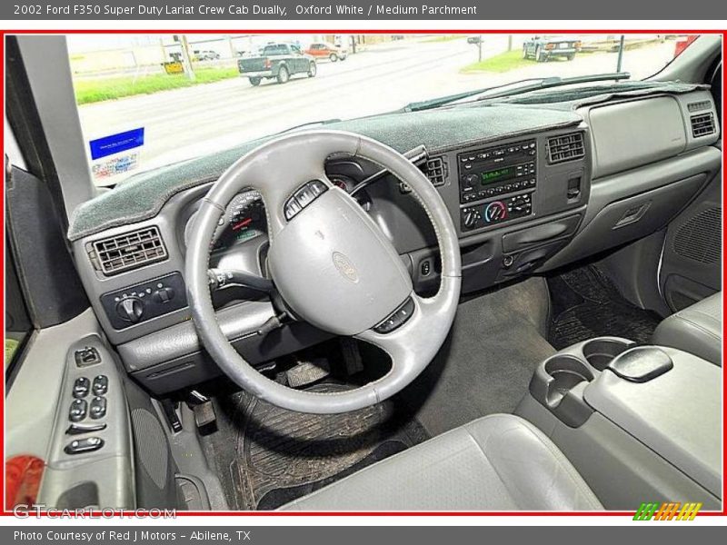 Oxford White / Medium Parchment 2002 Ford F350 Super Duty Lariat Crew Cab Dually