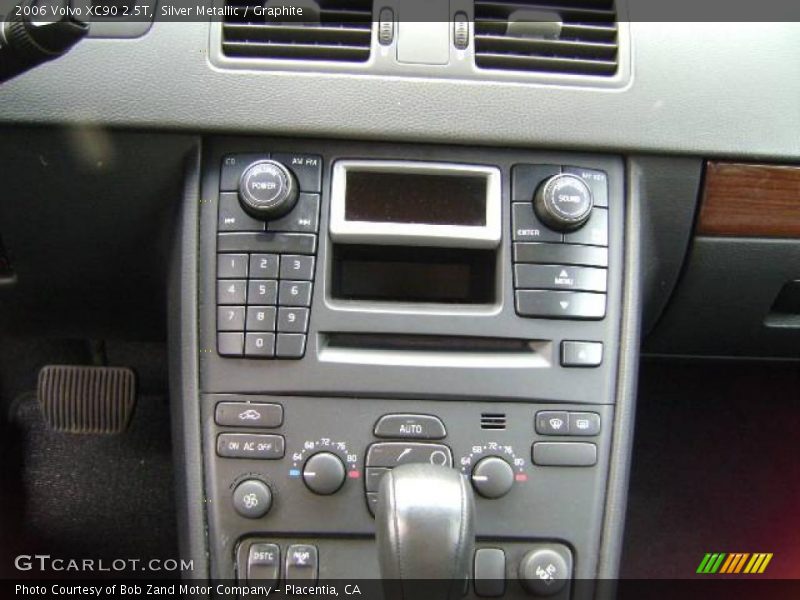 Silver Metallic / Graphite 2006 Volvo XC90 2.5T