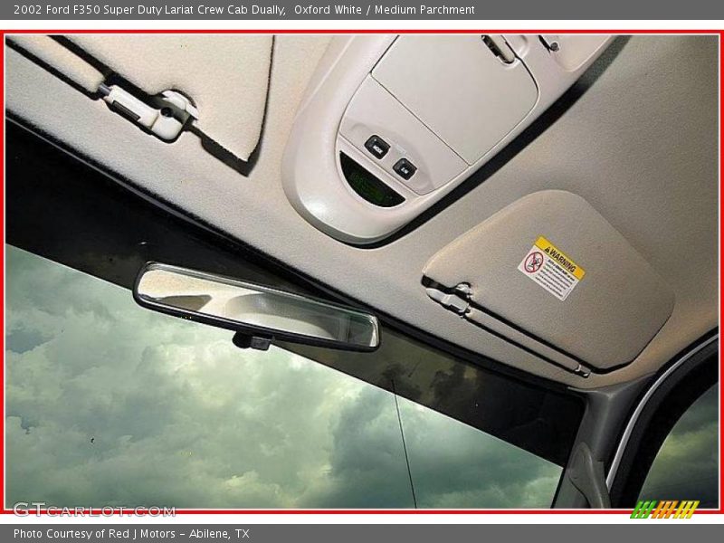 Oxford White / Medium Parchment 2002 Ford F350 Super Duty Lariat Crew Cab Dually
