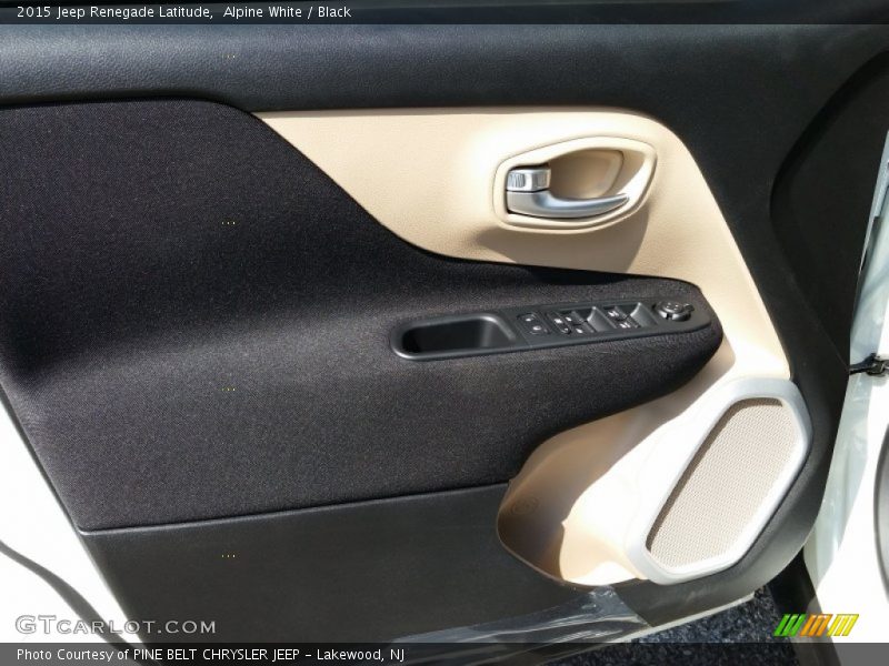 Alpine White / Black 2015 Jeep Renegade Latitude