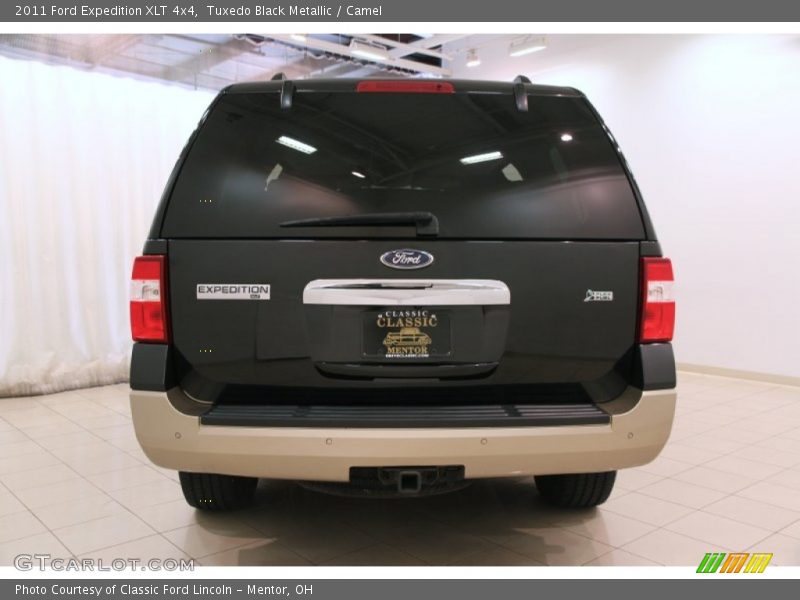 Tuxedo Black Metallic / Camel 2011 Ford Expedition XLT 4x4