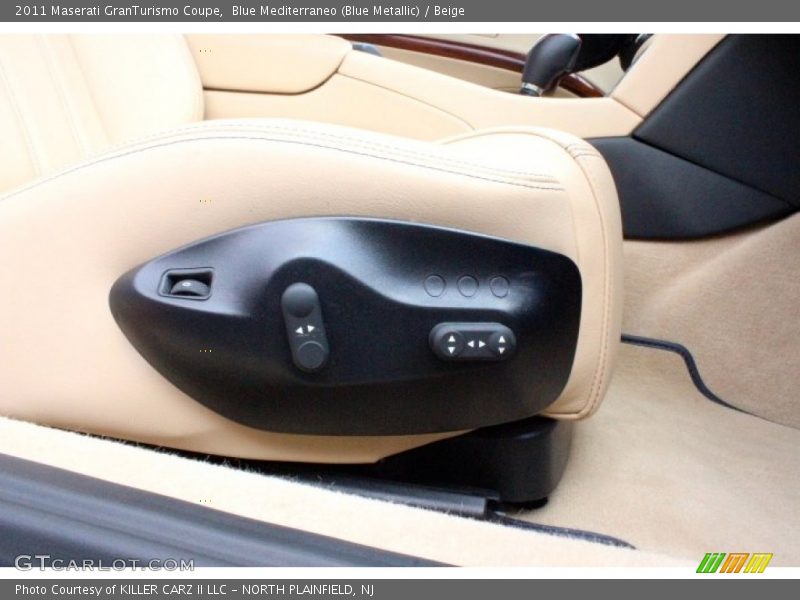 Blue Mediterraneo (Blue Metallic) / Beige 2011 Maserati GranTurismo Coupe