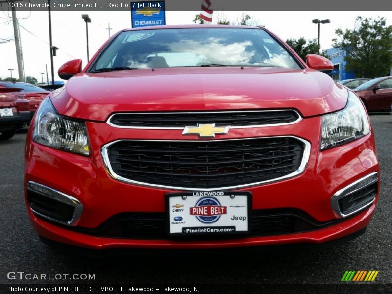 Red Hot / Jet Black 2016 Chevrolet Cruze Limited LT