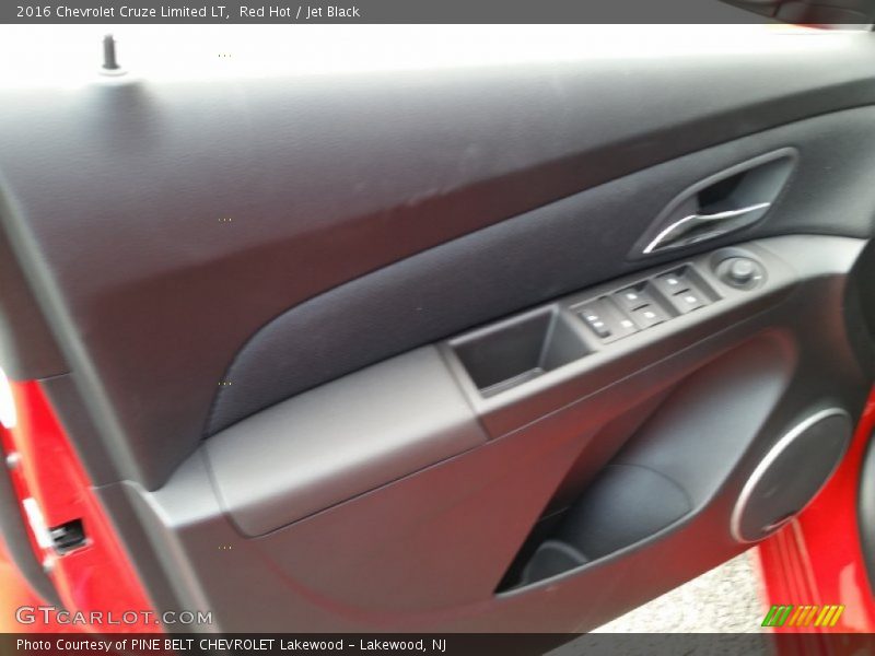 Red Hot / Jet Black 2016 Chevrolet Cruze Limited LT