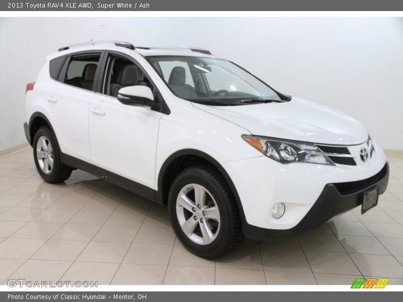 Super White / Ash 2013 Toyota RAV4 XLE AWD