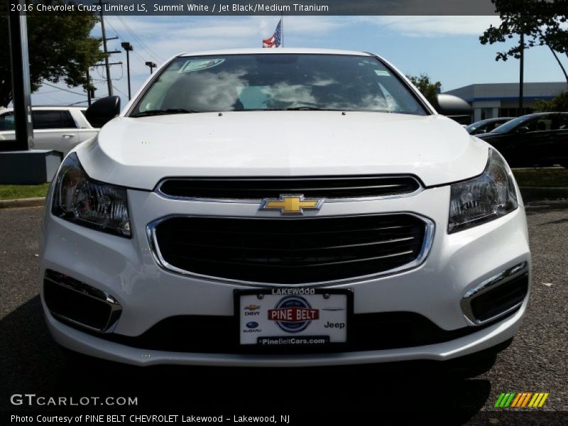 Summit White / Jet Black/Medium Titanium 2016 Chevrolet Cruze Limited LS