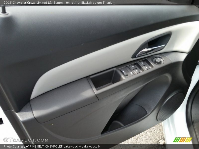 Summit White / Jet Black/Medium Titanium 2016 Chevrolet Cruze Limited LS