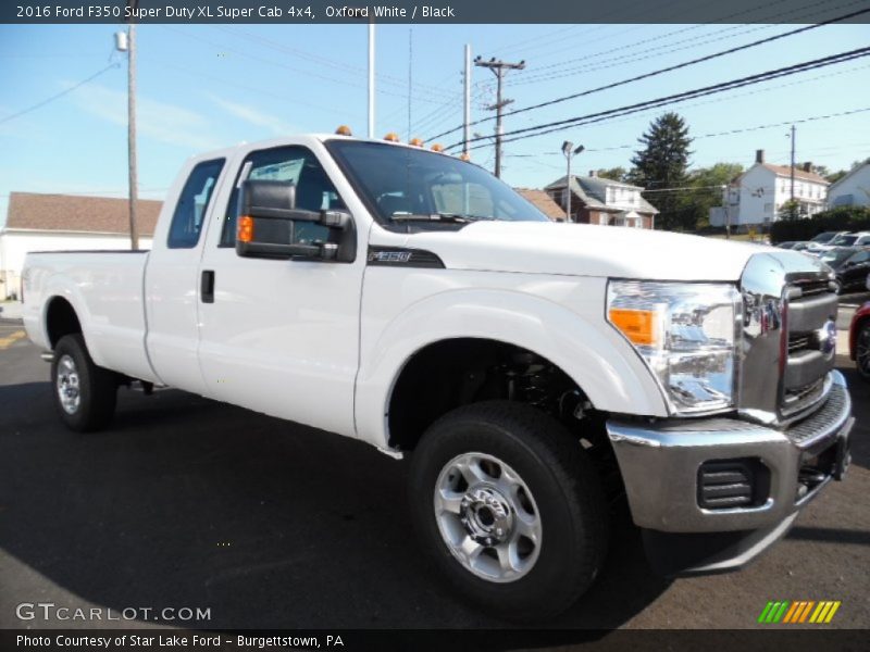 Oxford White / Black 2016 Ford F350 Super Duty XL Super Cab 4x4
