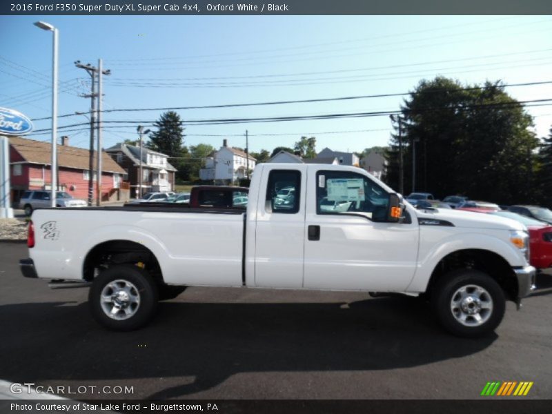 Oxford White / Black 2016 Ford F350 Super Duty XL Super Cab 4x4