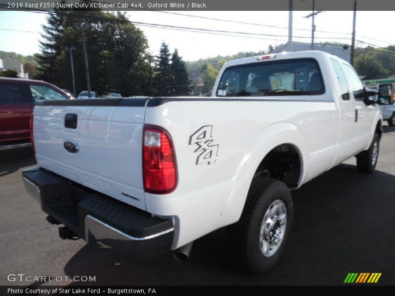 Oxford White / Black 2016 Ford F350 Super Duty XL Super Cab 4x4