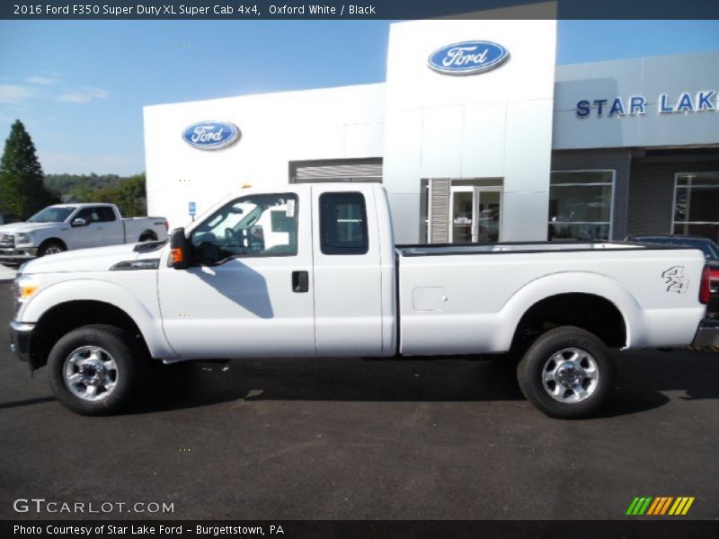 Oxford White / Black 2016 Ford F350 Super Duty XL Super Cab 4x4