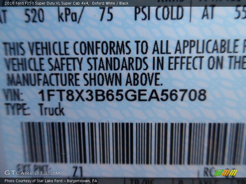 Oxford White / Black 2016 Ford F350 Super Duty XL Super Cab 4x4