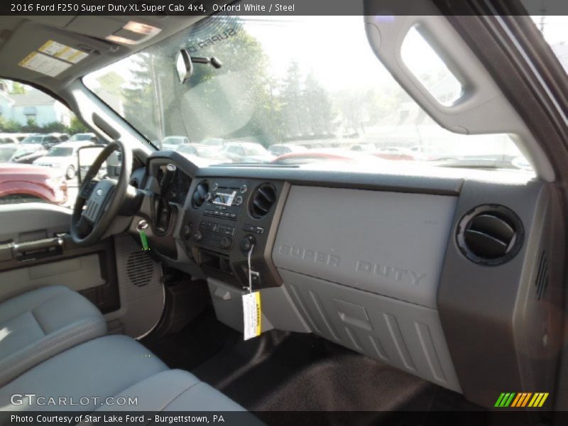 Oxford White / Steel 2016 Ford F250 Super Duty XL Super Cab 4x4