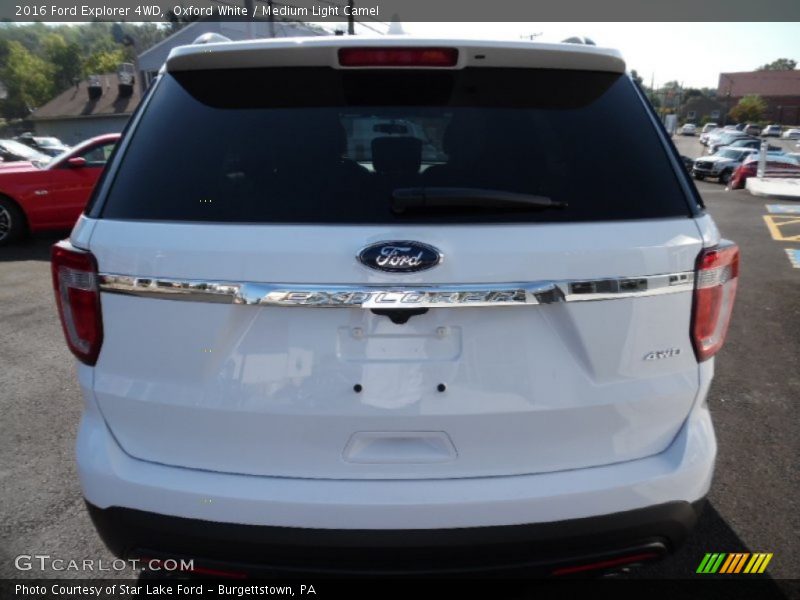 Oxford White / Medium Light Camel 2016 Ford Explorer 4WD